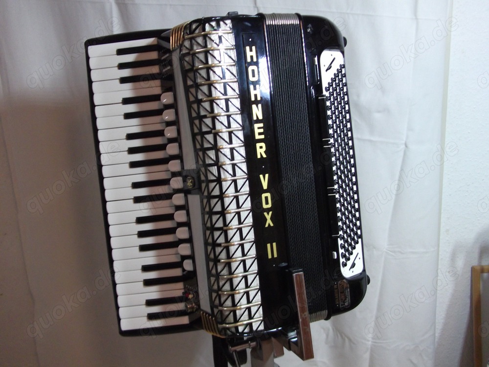 Hohner Atlantik Akkordeon, MIdi, Verstärker, Solton MS 4 Begleitautomat + Akkordeon Ständer  1.750