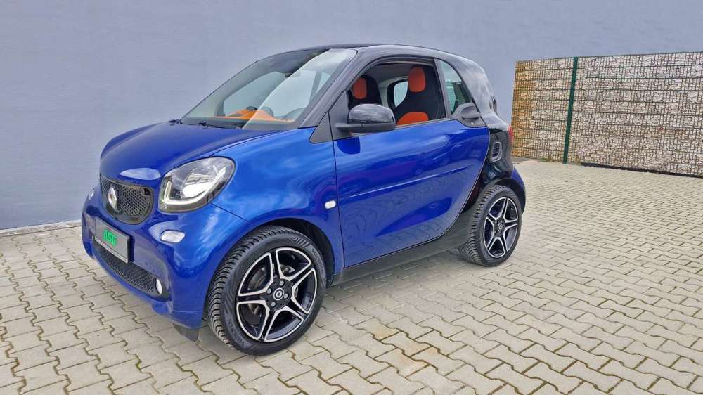 smart forTwo - Passion / Sport Paket / Kamera / Pano.