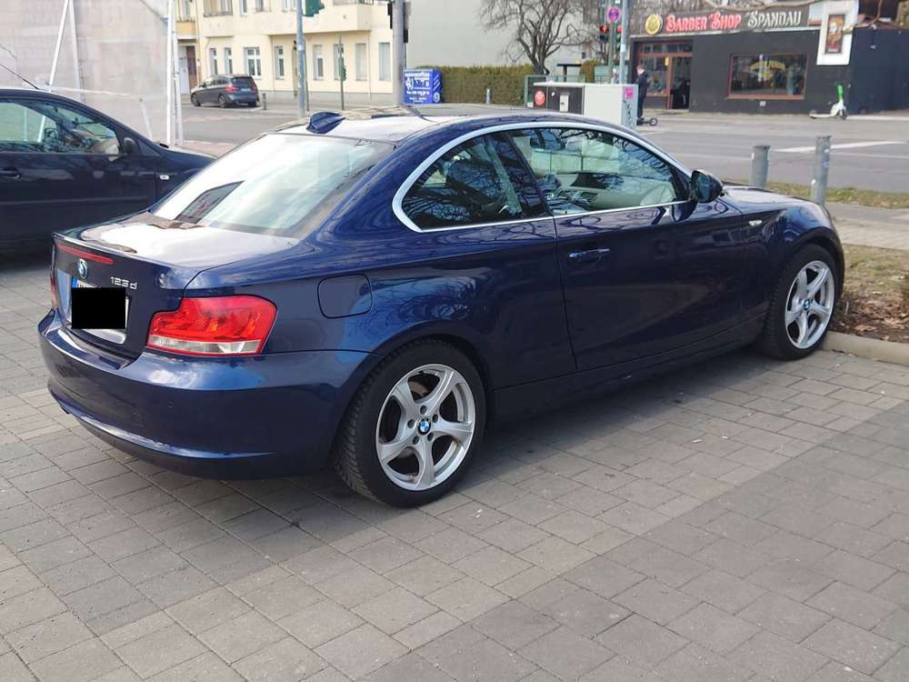 BMW 123 1er Coupe Diesel 123d Coupe Aut.
