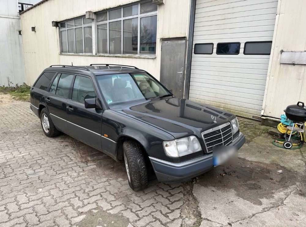 Mercedes-Benz E 280 W 124