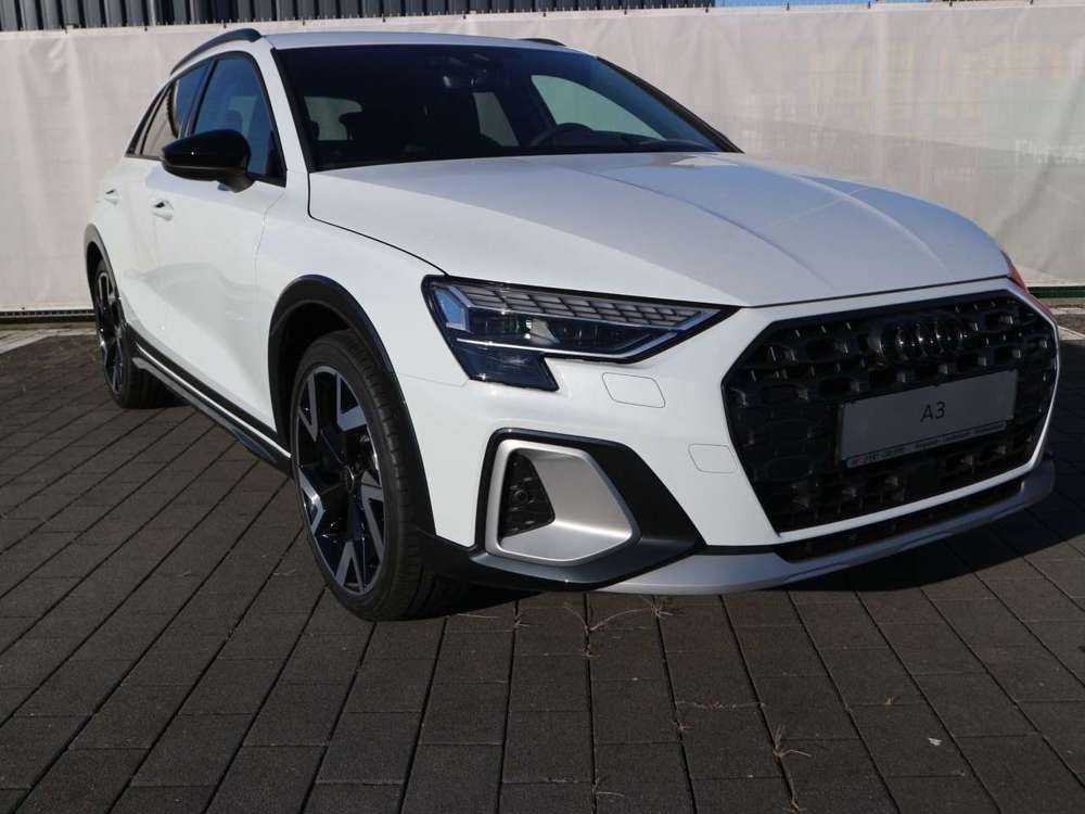 Audi A3 35 TFSI S tronic*MATRIX*AHK*ACC*