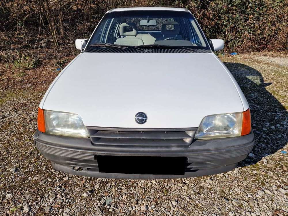 Opel Kadett E 1.6 i Automatik