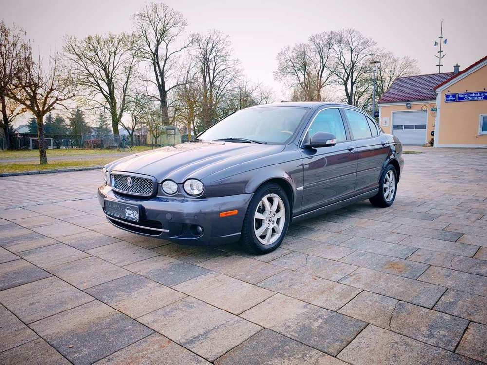Jaguar X-Type 2.2D Aut. Executive/Scheckheft/TÜV/Rostfrei