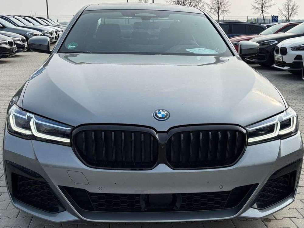BMW 545 545e+xDrive+Aut.+M-Sport+AHK+Panorama