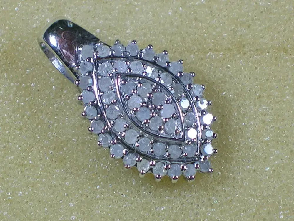 NEU: Anhänger 925 Silber mit 0,78 Carat Diamanten