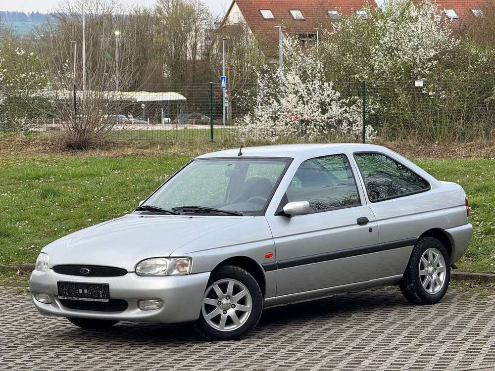 Ford Escort Flair 1 Hand sehr sauber gehalten Tüv Neu
