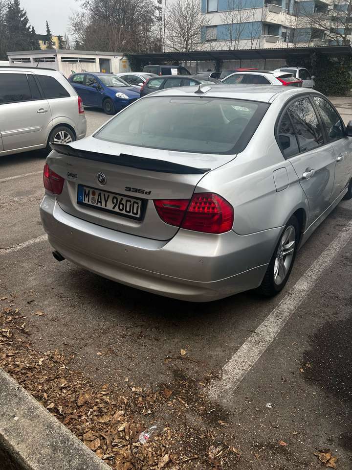 BMW 320 320d DPF Aut. Touch Display