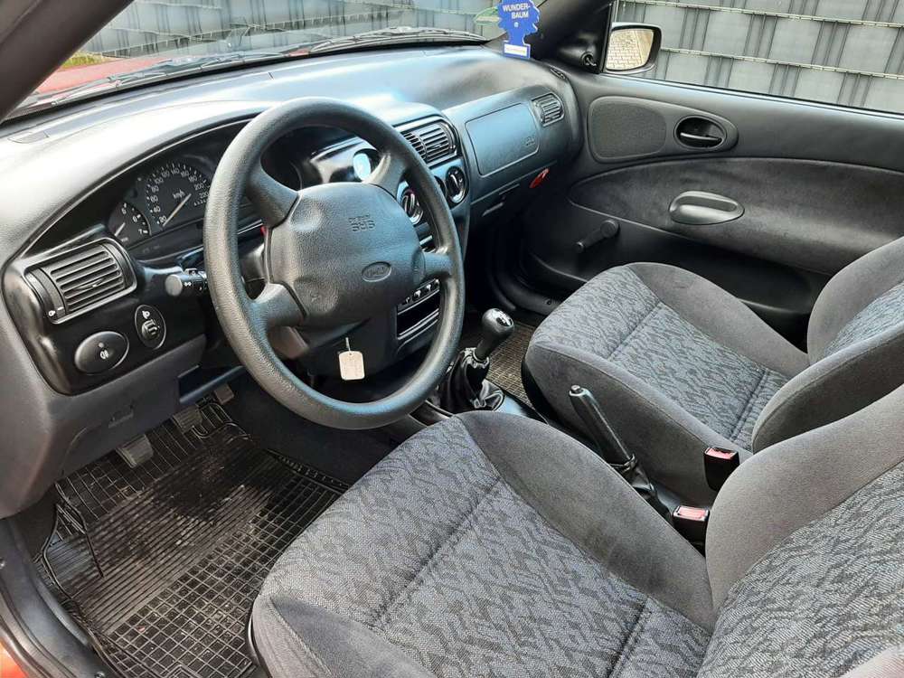 Ford Escort Pacific