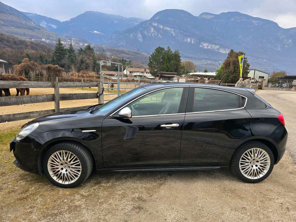 Alfa Romeo Giulietta Giulietta 2.0 JTDM 16V