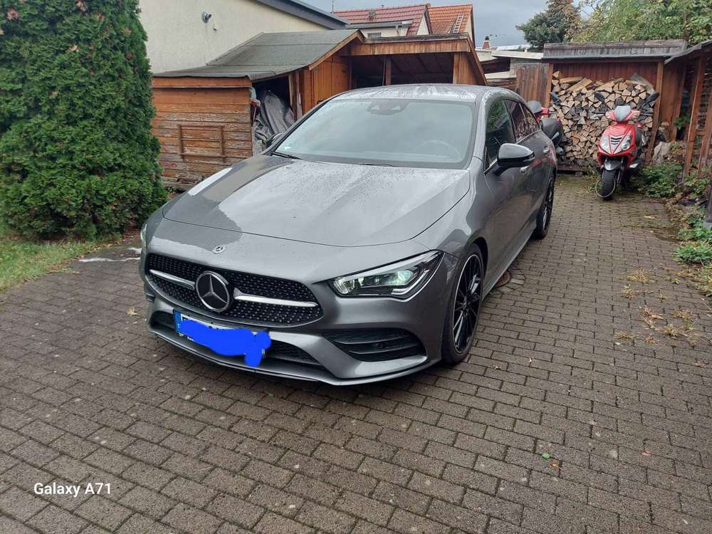 Mercedes-Benz 220 Shooting Brake AMG 220