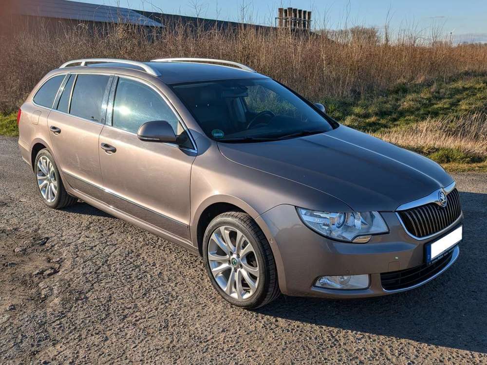 Skoda Superb Superb II Combi 2.0 TDI DSG Elegance SHZ AHK