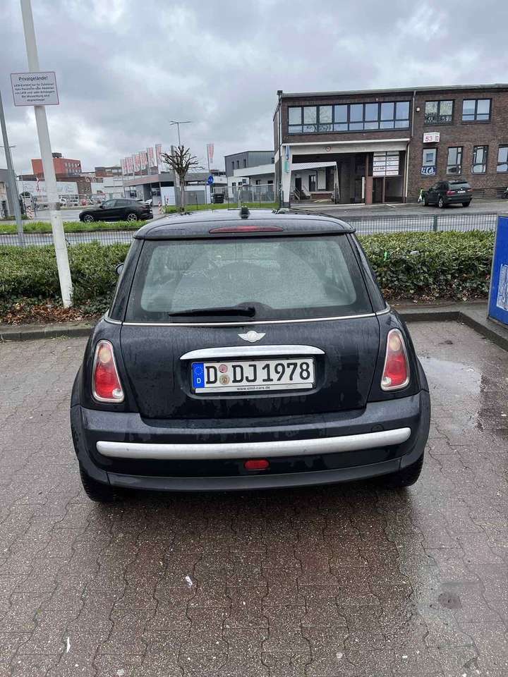 MINI One One D