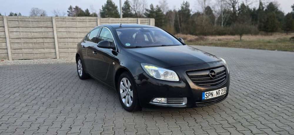 Opel Insignia neu tüv 2.0 CDTI Aut. Design Edition