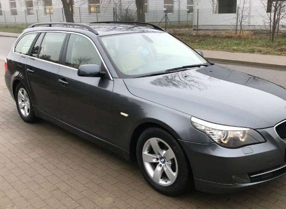 BMW 520 520d+Touring Edition
