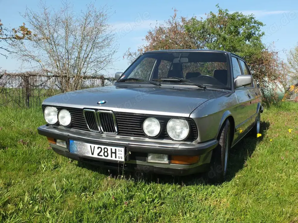 BMW 535 E28 Handschalter Oldtimer 16" ALPINA lachssilber..