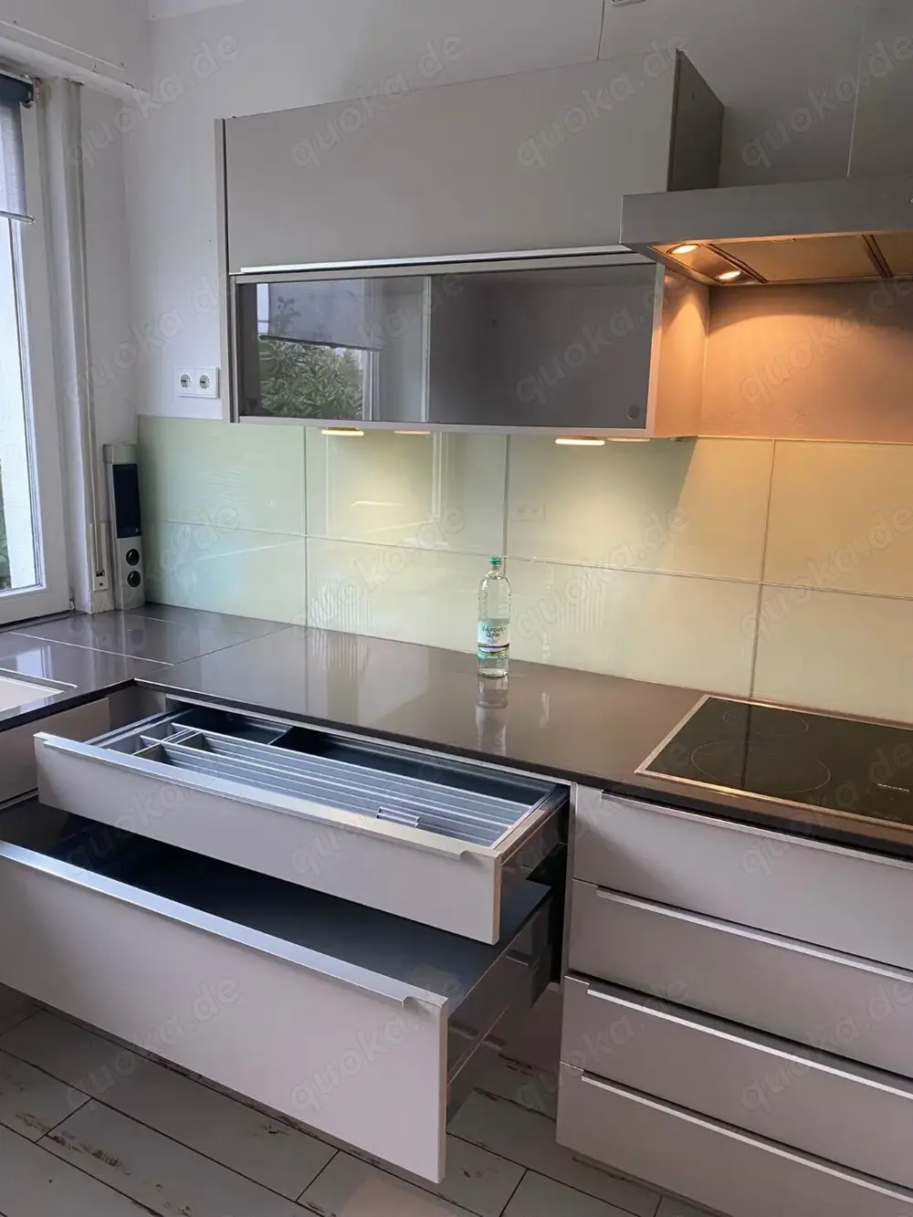 Einbauküche Nobilia-Miele Geräte-Steinplatte-Top Beleuchtung Einbauküche Nobilia-Miele Geräte-Steinplatte-Top Beleuchtung