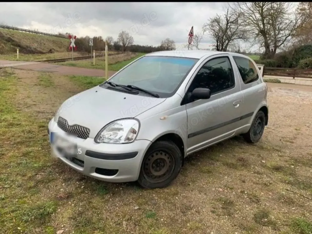 Toyota Yaris 1.0 linea luna