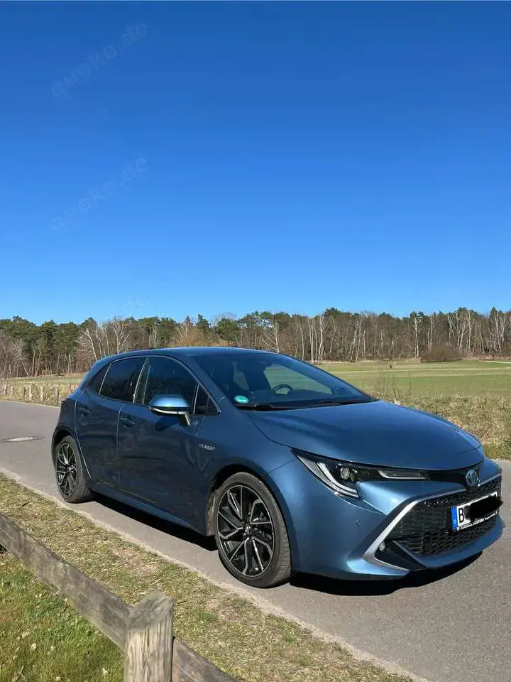 Toyota Corolla Hybrid Lounge (Service/Garantie NEU)