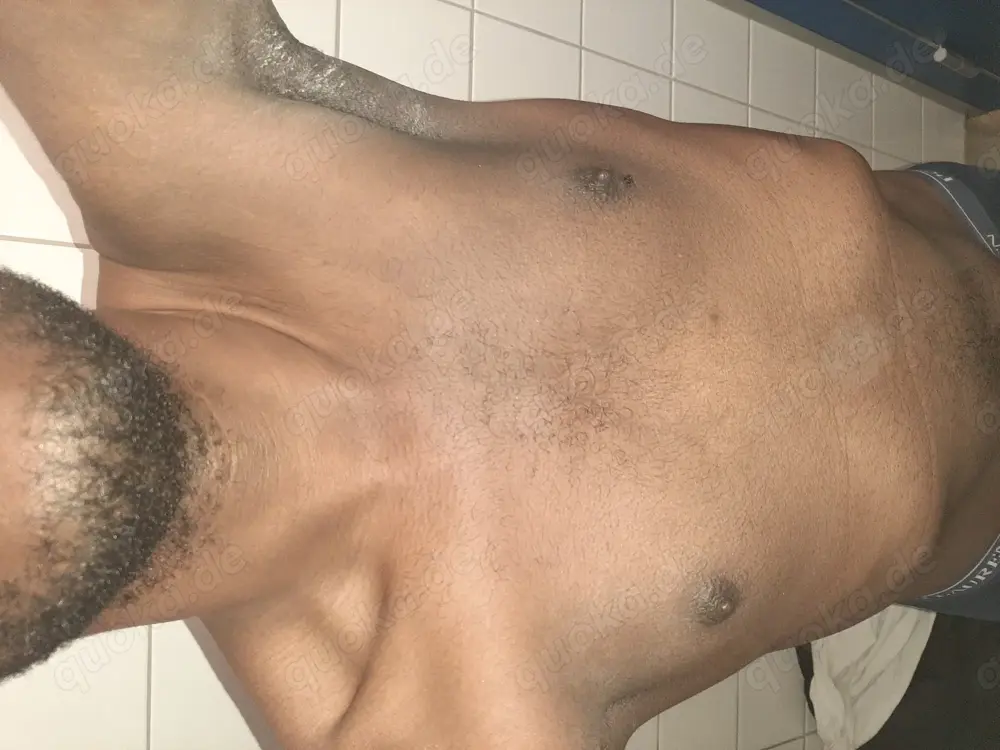 Hot young fresh BBC-Guy als Spielgefährte für Sie; Spaß garantiert (TG bitte