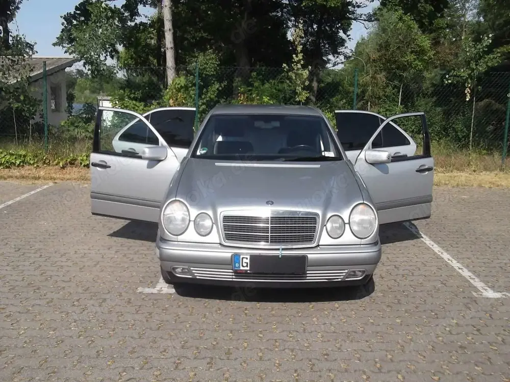 Mercedes-Benz E 280 E 280 Elegance