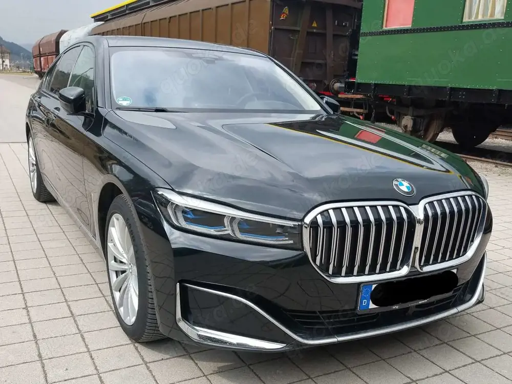 BMW 740
