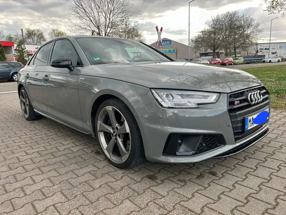 Audi S4