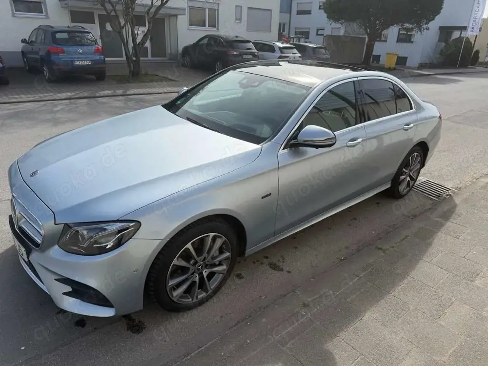 Mercedes-Benz E 350 E 350 e (213.050) 299 PS Systemleistung
