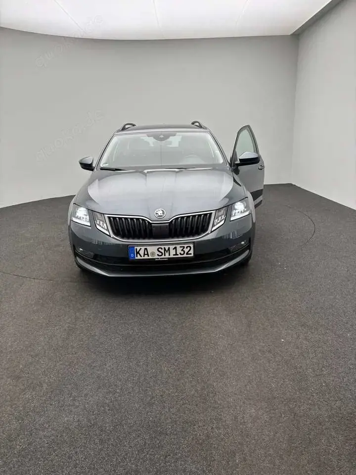 Skoda Octavia Combi 2.0 TDI DSG Ambition