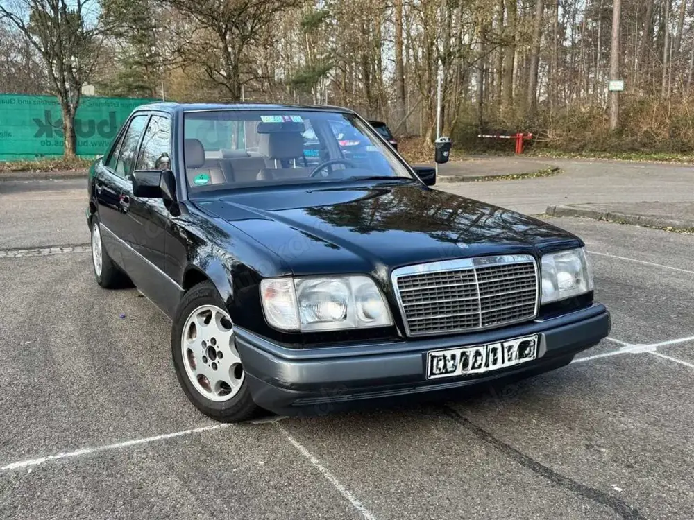 Mercedes-Benz E 320 E 320