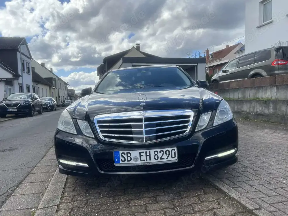 Mercedes-Benz E 300 CDI DPF BlueEFFICIENCY 7G-TRONIC Avantgarde
