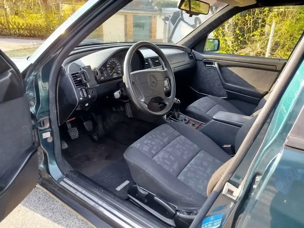 Mercedes-Benz C 180 Classic