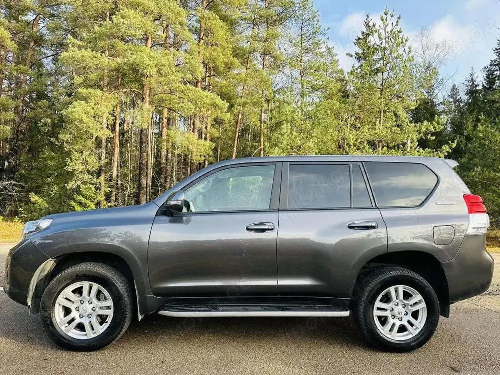 Toyota Land Cruiser Land Cruiser 3.0 D-4D Automatik60th Anniversary