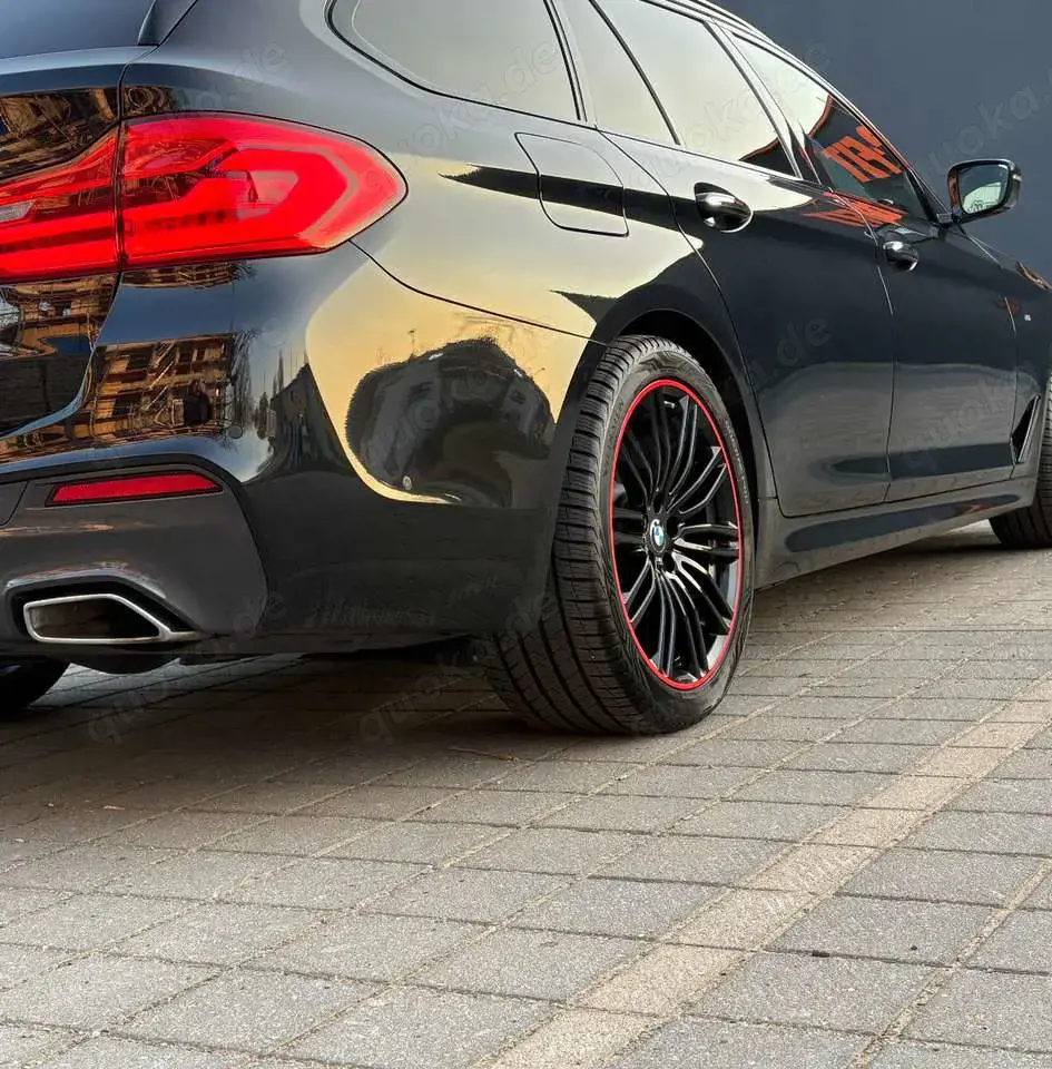 BMW 525 525d Touring M-Paket Triple Black