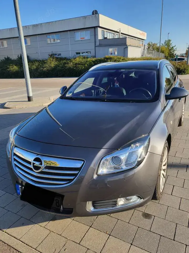 Opel Insignia 2.8 V6 Turbo Sports Tourer 4x4 Automatik Sport