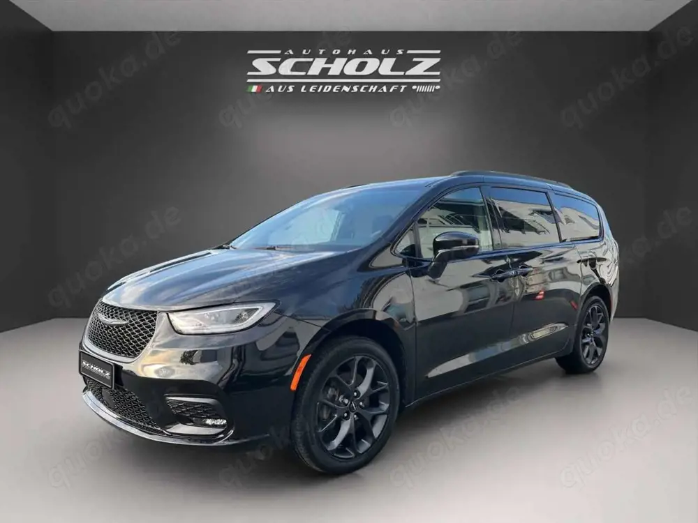 Chrysler Pacifica Touring *KAMERA*SHZ*KEYLESS*CARPLAY*