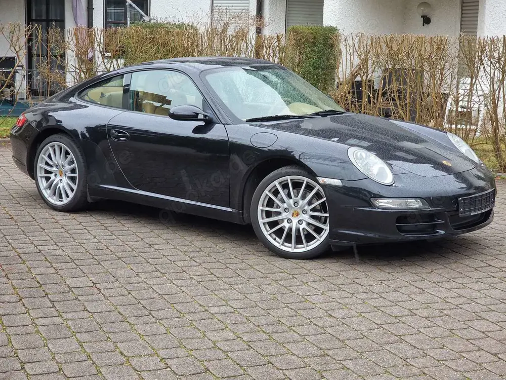 Porsche 997 911 Carrera Handschalter Bi-Xenon 19" SportDesign