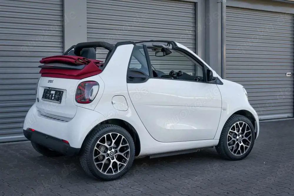 smart forTwo Cabrio EQ prime | Leder | LED | TÜV neu