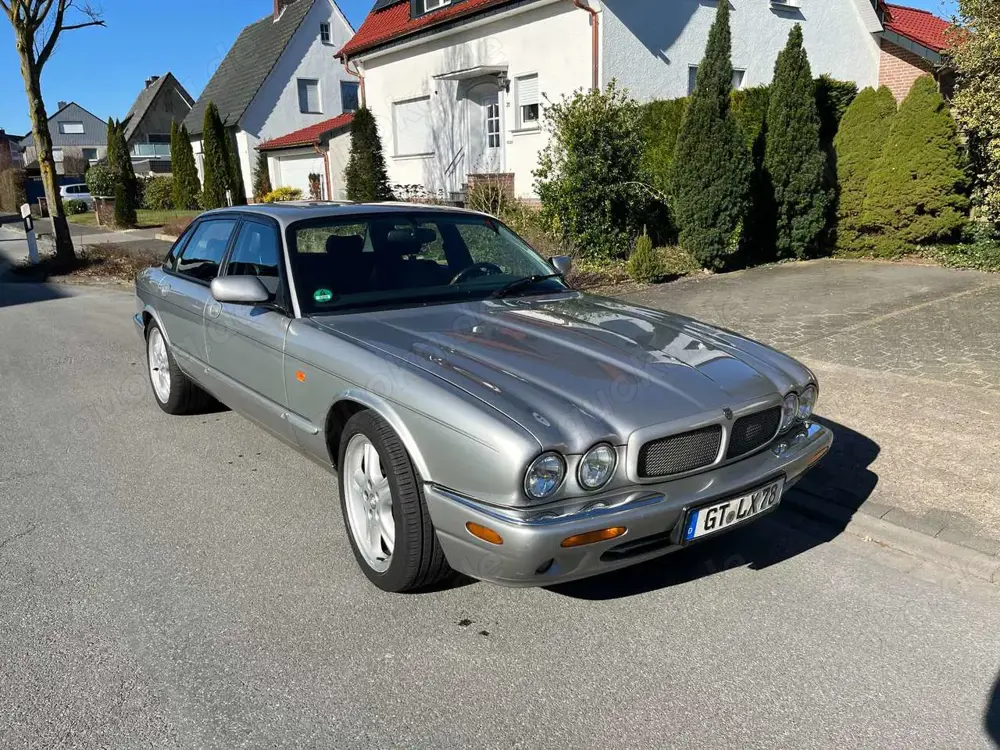 Jaguar XJR XJR