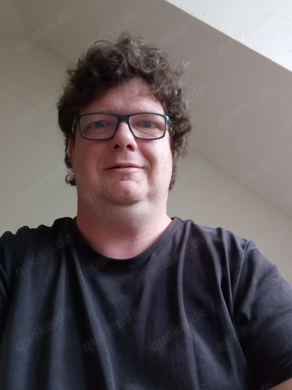 Kay 47 m 1,93m dick devot Fetischist o.FI möchte reife n Dame n Paar en 60-?? J.  