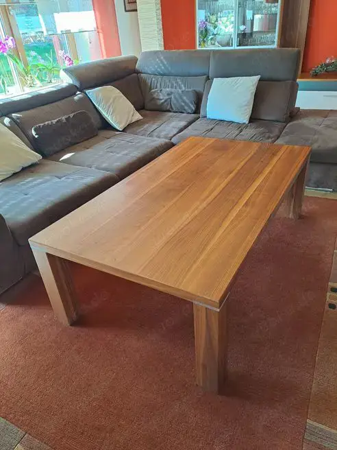Couchtisch Nussbaum massiv