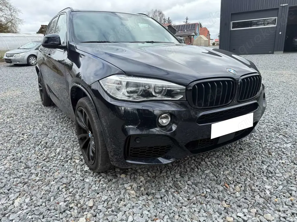 BMW X5 xDrive 50 i M Tüv und Reifen Neu