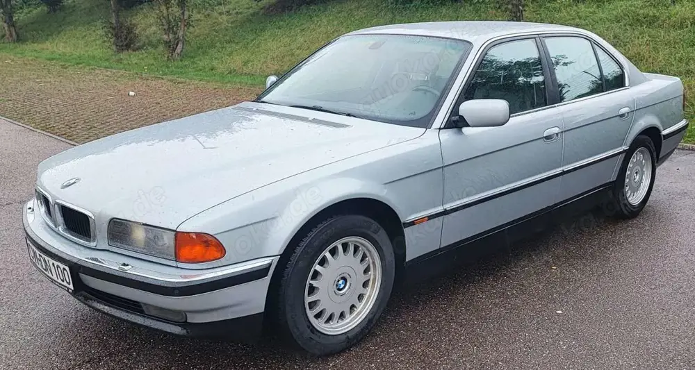 BMW 735 735i  lückenlos nur beim BMW Vertragsh. service
