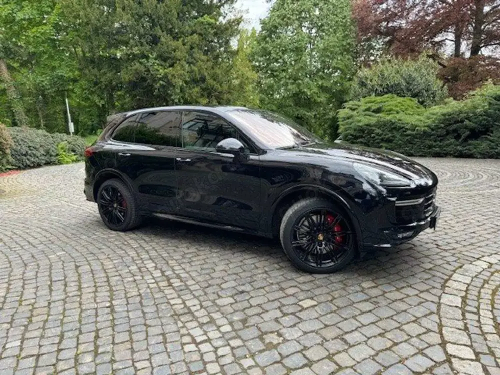 Porsche Cayenne Cayenne Turbo S Tiptronic S V8 Keramik 8fachBereif
