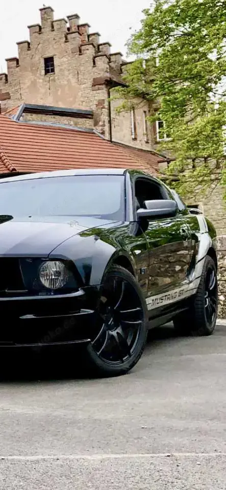 Ford Mustang GT Premium V8 TÜV neu