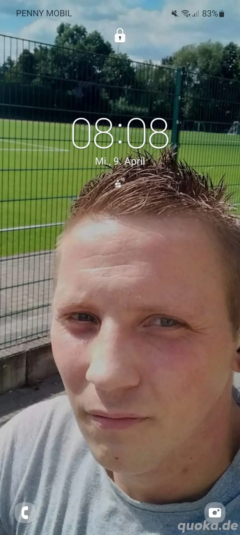 er sucht heise Hausfrauen 