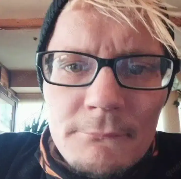 Gesucht wird eine mollige vollbusige Dame die Lust hat sich verwöhnen zu lassen 
