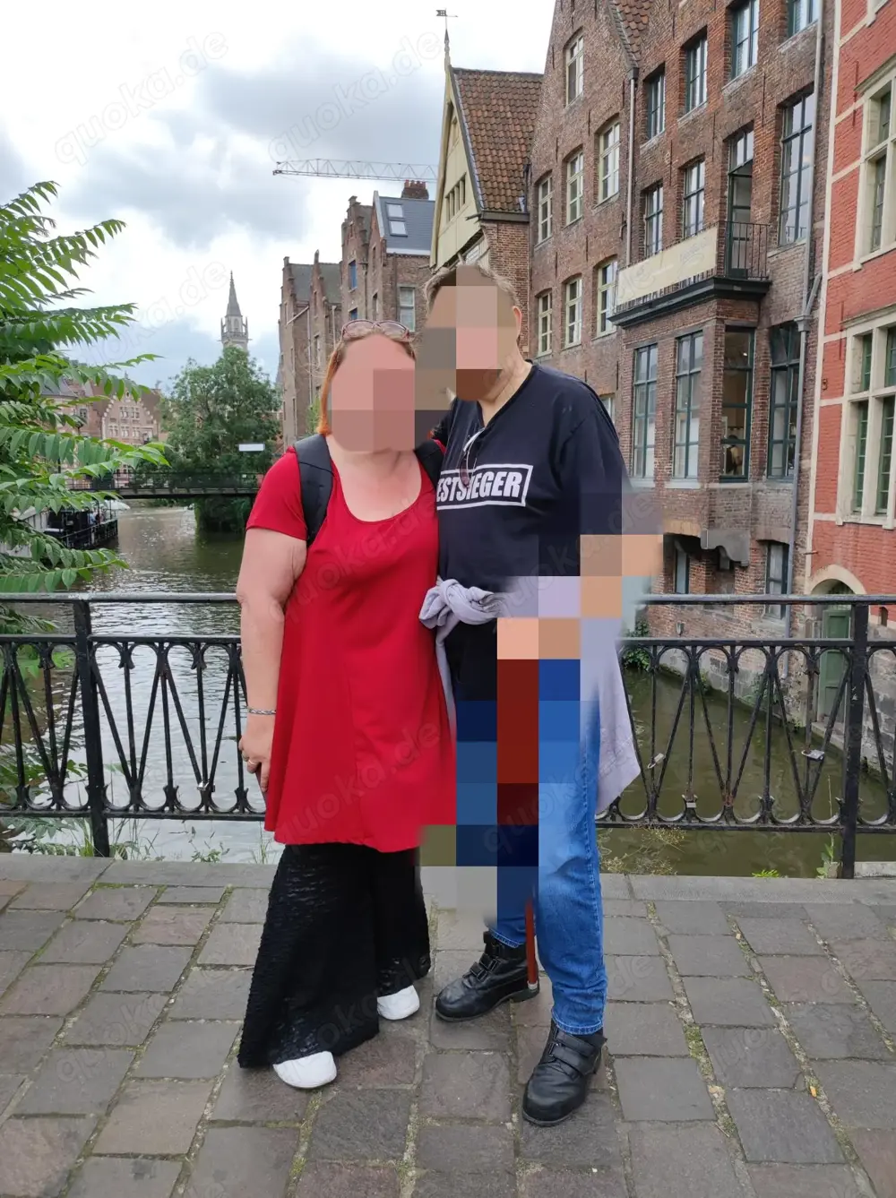 Paar sucht G B Gruppe (keine Solomänner) Paar sucht G B Gruppe (keine Solomänner)