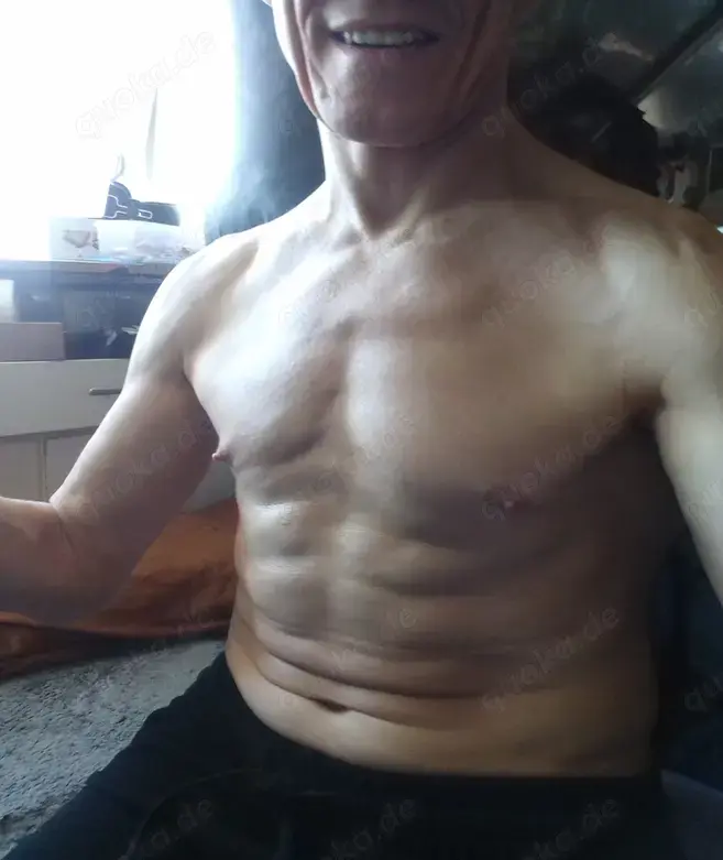 Sportl.Daddy su.Little für Kuscheln u.Erziehung