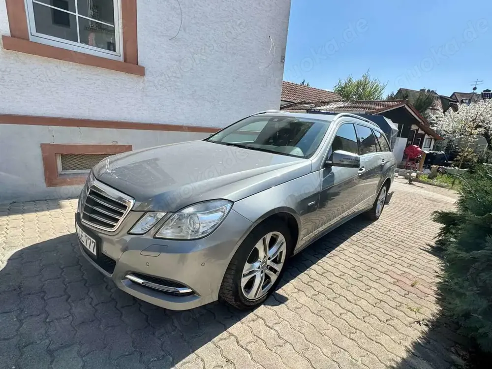Mercedes-Benz E 350 T CDI DPF 4Matic BlueEFFICIENCY 7G-TRONIC