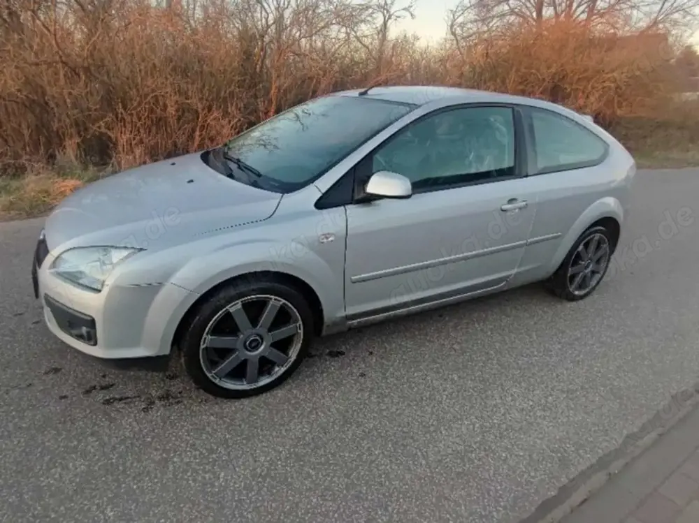 Ford Focus 2.0 16V Sport